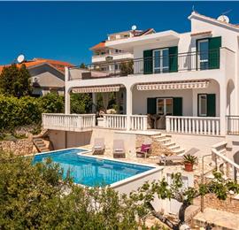 4 Bedroom Villa with Pool near Milna, Brac Island Sleeps 8 